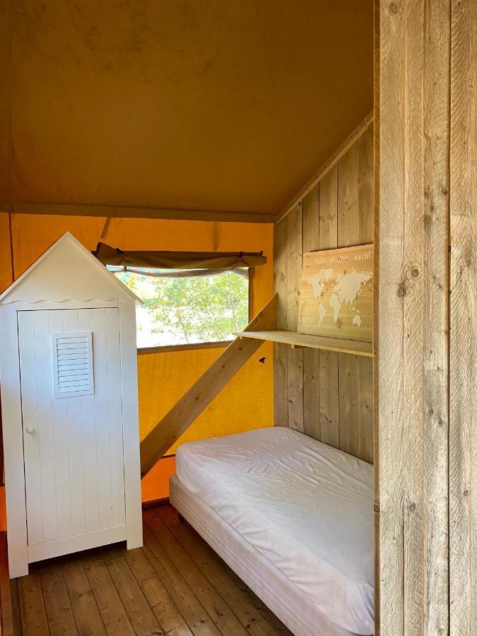 Camping La Kahute - Tente Lodge Au Coeur De La Foret Каркан Экстерьер фото