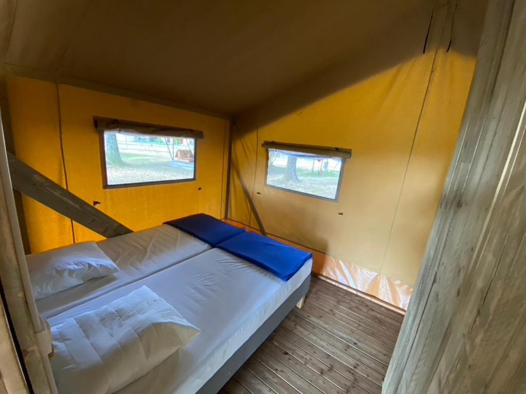 Camping La Kahute - Tente Lodge Au Coeur De La Foret Каркан Экстерьер фото