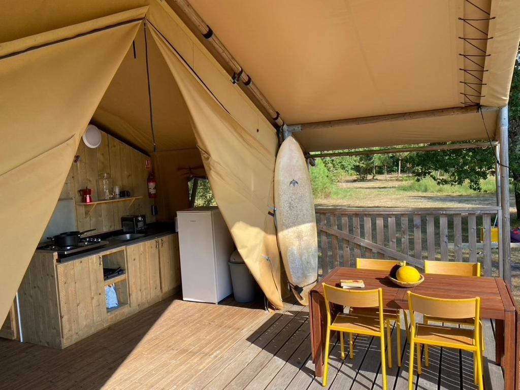 Camping La Kahute - Tente Lodge Au Coeur De La Foret Каркан Экстерьер фото