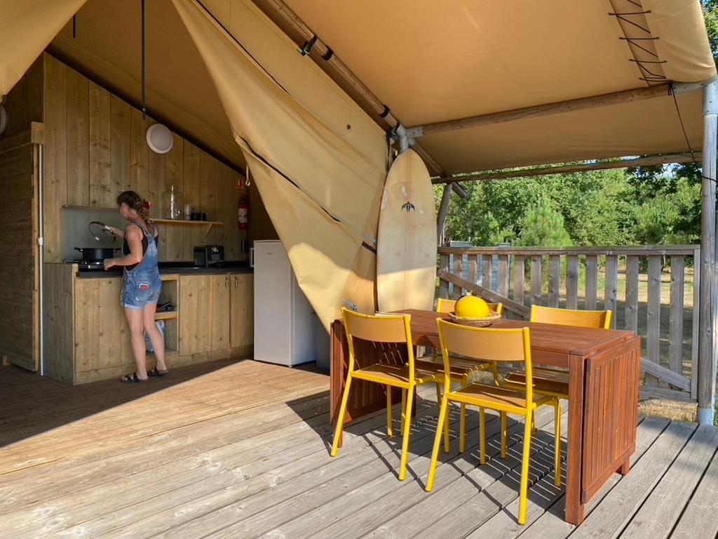 Camping La Kahute - Tente Lodge Au Coeur De La Foret Каркан Экстерьер фото