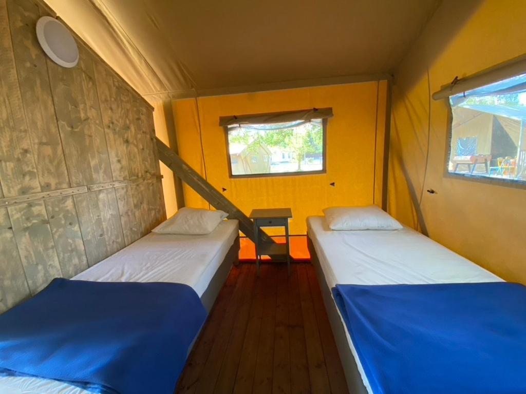 Camping La Kahute - Tente Lodge Au Coeur De La Foret Каркан Экстерьер фото