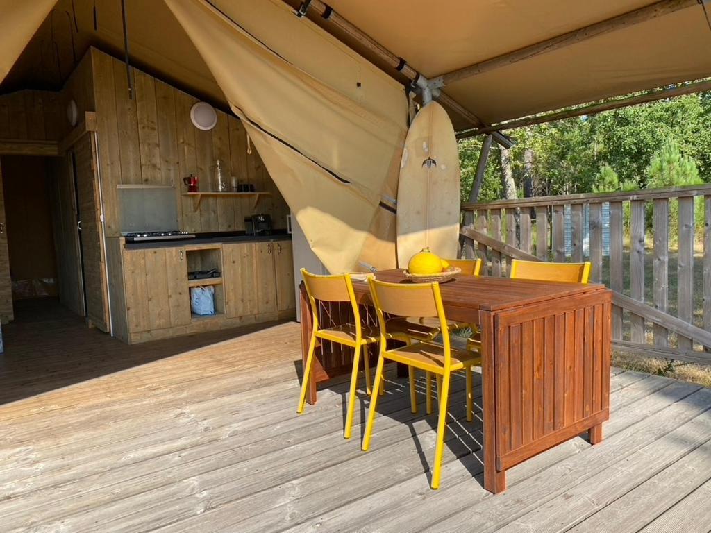 Camping La Kahute - Tente Lodge Au Coeur De La Foret Каркан Экстерьер фото