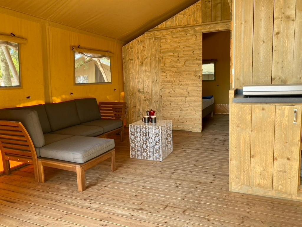 Camping La Kahute - Tente Lodge Au Coeur De La Foret Каркан Экстерьер фото
