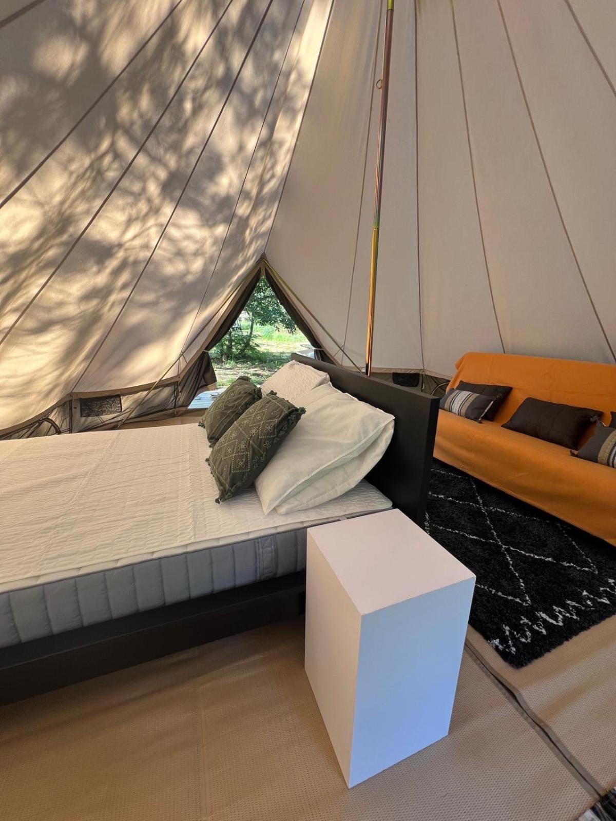 Camping La Kahute - Tente Lodge Au Coeur De La Foret Каркан Экстерьер фото