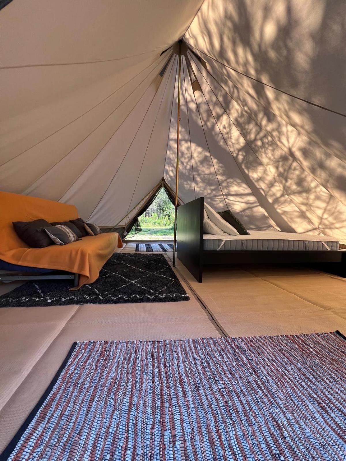 Camping La Kahute - Tente Lodge Au Coeur De La Foret Каркан Экстерьер фото
